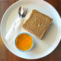 اسنک بادام زمینی موز