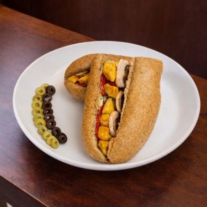 🥖 ساندویچ رژیمی چیکن باربیکیو (BBQ Chicken Healthy Sandwich)